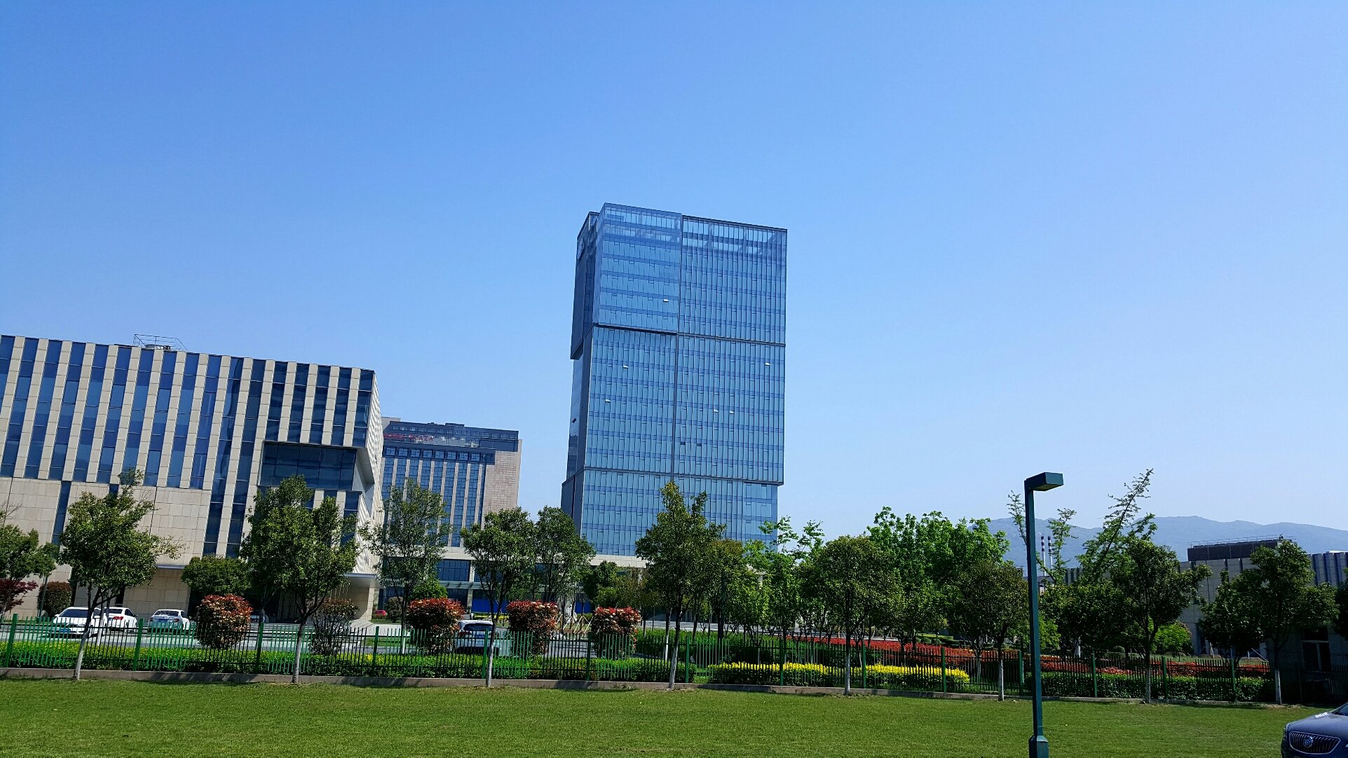 連云港市第一人民醫(yī)院開發(fā)區(qū)院區(qū),招聘護(hù)理人員30名(專科起報(bào))